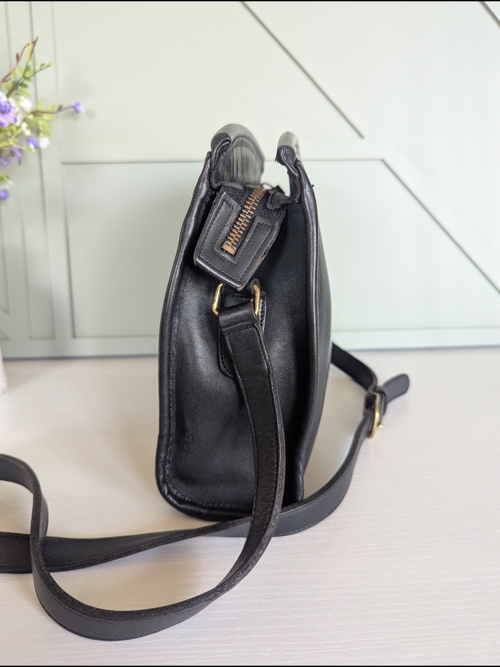 vintage Coach Devon Bag (Style #9908) from the 1990s, made of black glovetanned - Picture 4 of 14